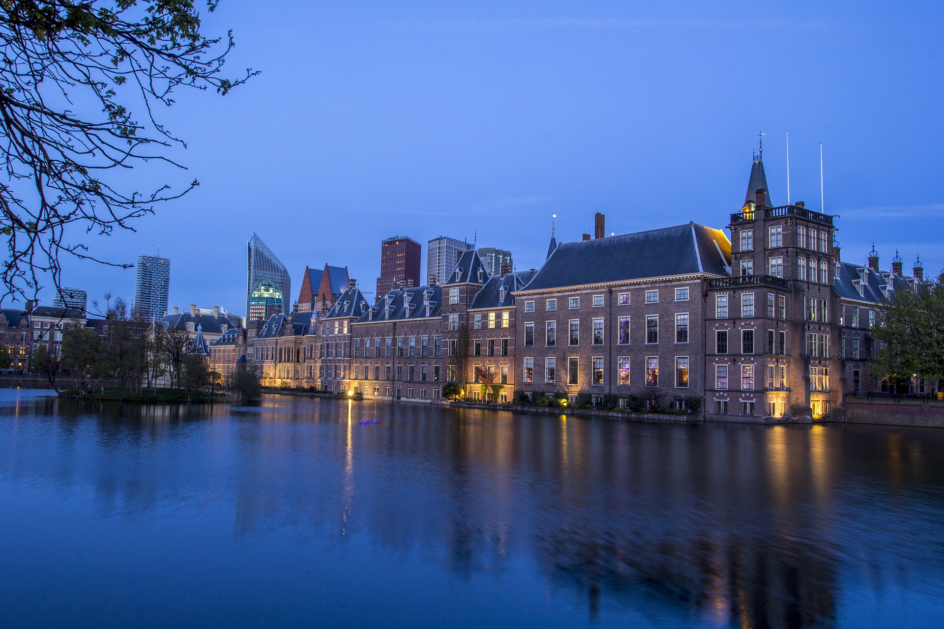 the-hague-2036305_1920