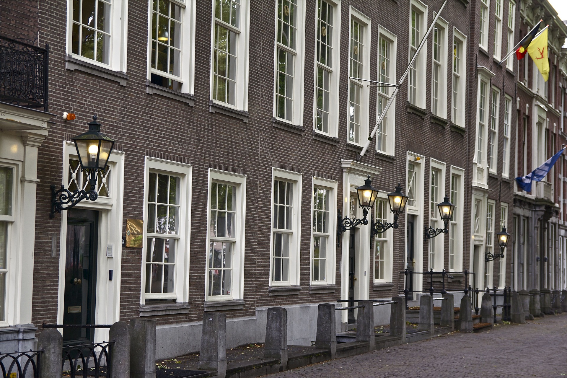 the-hague-2633750_1920